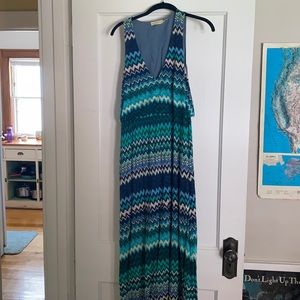 V-Neck Maxi Dress